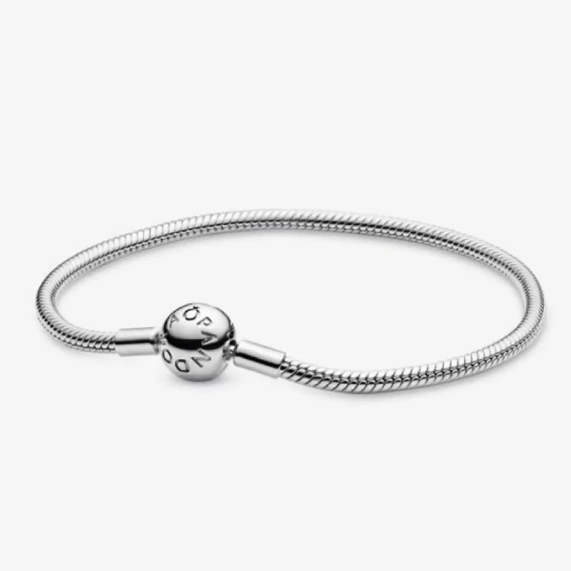 ladies bracelet beaded engraved-Pandora Moments Snake Chain Bracelet