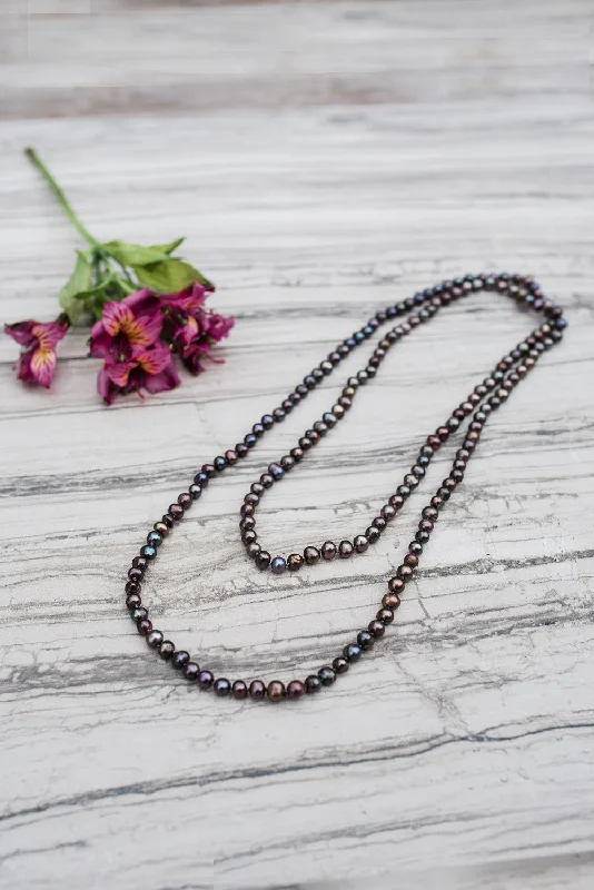 ladies necklace elegant fringe-Smokey Long Pearl Necklace